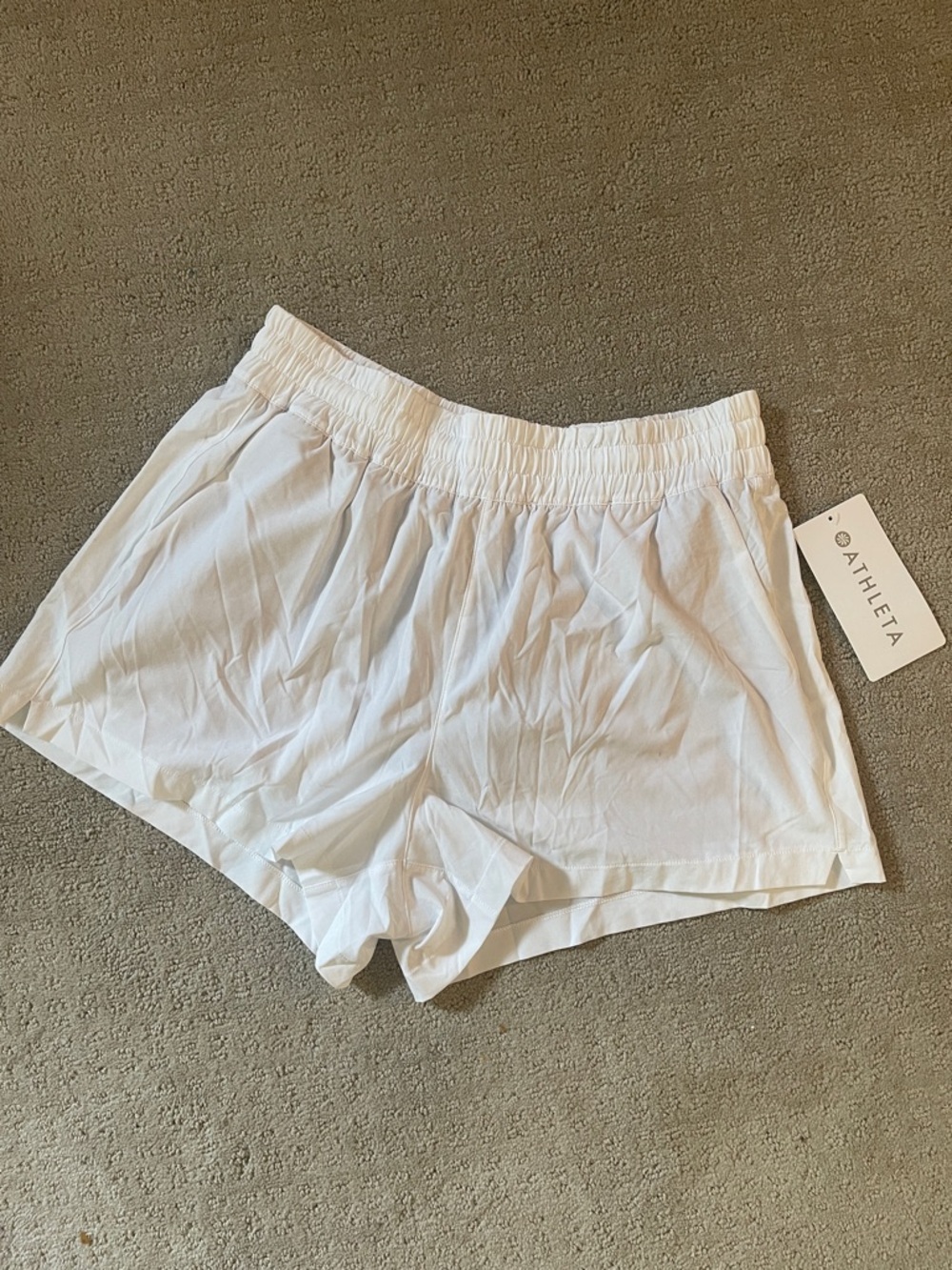 Athleta NWT small White Elastic-Waist Athletic hit your stride run Shorts